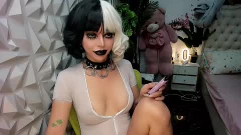 Jane online show from 11-19-25, 05:57