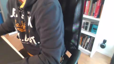 Snapshot of steiferpimmel chatting on 02-26-25, 12:47 steiferpimmel online show from 02-26-25, 12:47