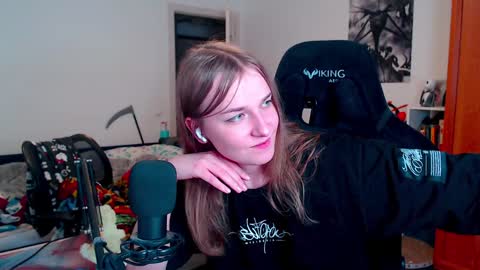 Snapshot of stella_and_carol chatting on 12-03-24, 08:50 Diana online show from 12-03-24, 08:50