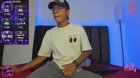 Snapshot of stella_drake chatting on 02-12-26, 02:23 Drake online show from 02-12-26, 02:23