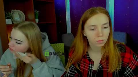 stella_flower online show from 03-30-26, 04:57