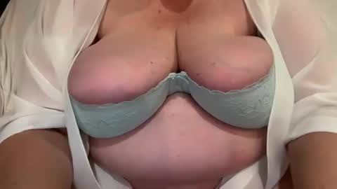 Snapshot of stellaaltamarea chatting on 10-23-25, 09:46 stellaaltamarea online show from 10-23-25, 09:46