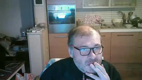 Snapshot of stellar_mesh3d chatting on 01-04-25, 03:40 Mesh3D online show from 01-04-25, 03:40