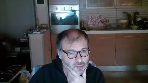 Snapshot of stellar_mesh3d chatting on 01-08-25, 09:21 Mesh3D online show from 01-08-25, 09:21