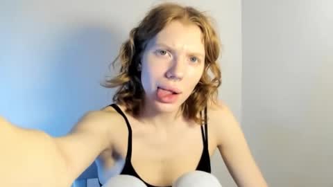 S T E L L A online show from 11-13-25, 10:58