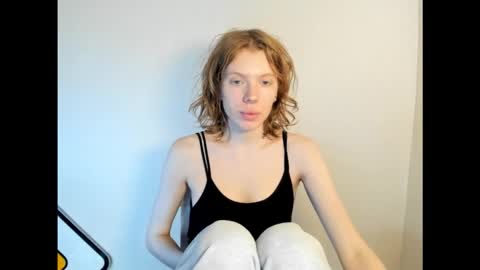 S T E L L A online show from 11-20-25, 08:03