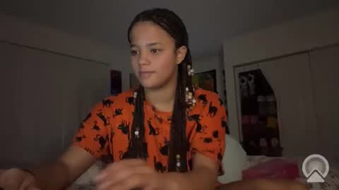 Snapshot of stellstar chatting on 11-12-25, 06:25 stells online show from 11-12-25, 06:25