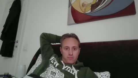 sten015 online show from 11-20-25, 01:44