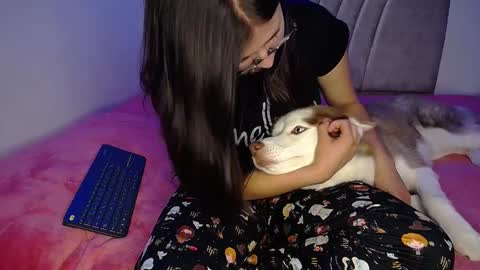 Emma online show from 12-06-24, 02:57