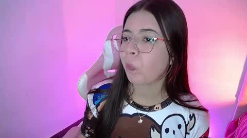 Emma online show from 09-17-25, 05:20