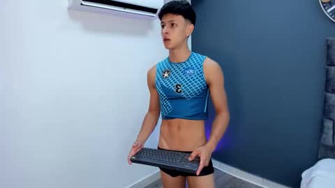 Stephane Rouss online show from 11-12-25, 07:57