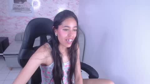 Stephania online show from 12-10-24, 03:52