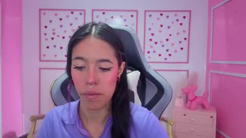 Stephania online show from 02-11-26, 12:21