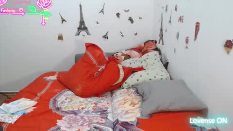 Snapshot of stephaniewild chatting on 11-27-25, 11:34 Stephanie online show from 11-27-25, 11:34