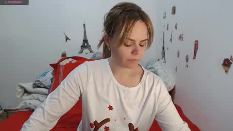 Snapshot of stephaniewild chatting on 01-18-26, 11:36 Stephanie online show from 01-18-26, 11:36