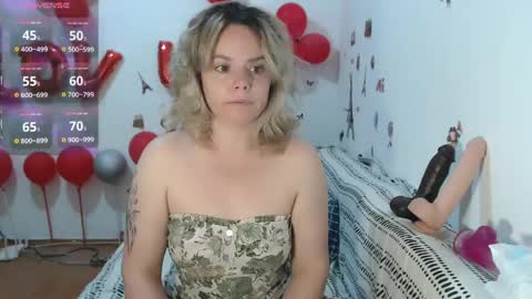 Stephanie   online show from 04-07-26, 09:54