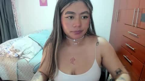 Stephanie  online show from 10-21-25, 02:01