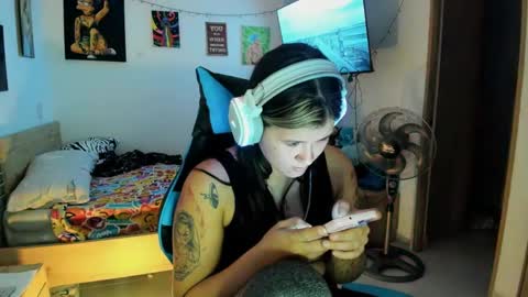 Stephany  independient model  online show from 01-24-25, 12:52