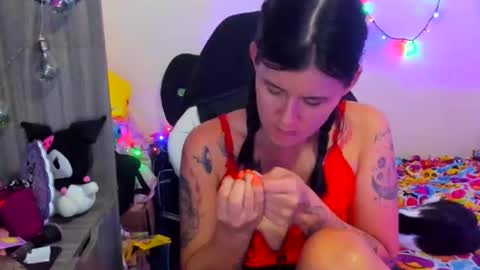 Stephany  independient model  online show from 10-15-25, 12:22