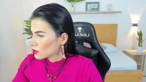 S T E P H A N Y A online show from 02-04-25, 12:11