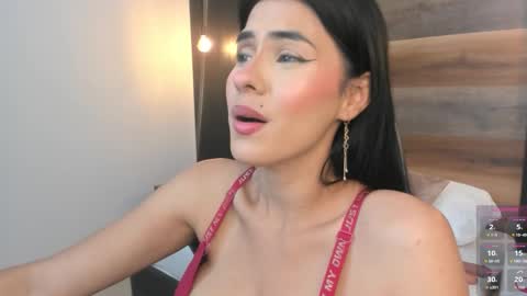 S T E P H A N Y A online show from 11-22-25, 07:13