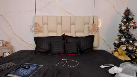 Stefanny online show from 12-21-24, 01:36