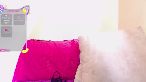 Snapshot of stephanyyx1 chatting on 01-13-26, 05:29 stephanyyx1 online show from 01-13-26, 05:29