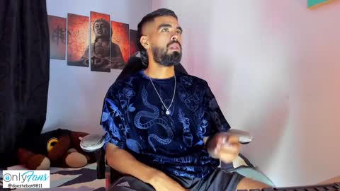 Snapshot of stephenbrown_ chatting on 12-31-24, 08:02 ................ online show from 12-31-24, 08:02
