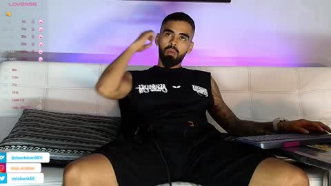 Snapshot of stephenbrown_ chatting on 01-19-25, 01:53 ................ online show from 01-19-25, 01:53