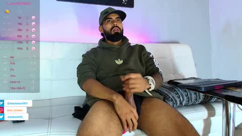 Snapshot of stephenbrown_ chatting on 02-14-25, 05:09 ................ online show from 02-14-25, 05:09