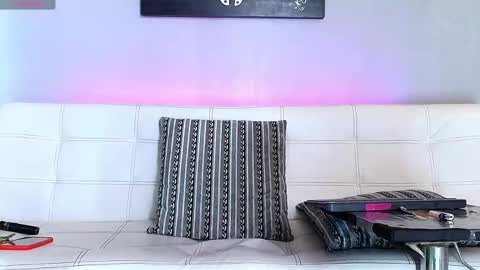 Snapshot of stephenbrown_ chatting on 03-09-25, 08:52 ................ online show from 03-09-25, 08:52