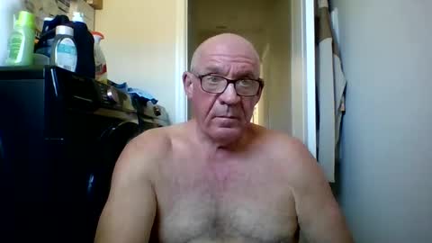 stevejons47 online show from 09-24-25, 04:32