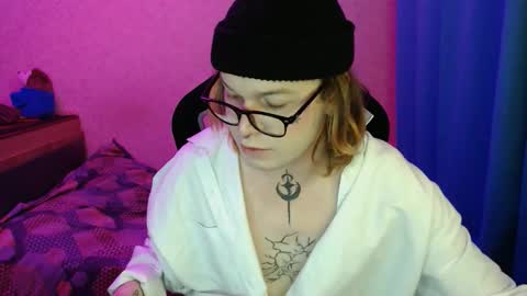 Snapshot of stevenspirs chatting on 11-07-25, 04:07 Steve online show from 11-07-25, 04:07