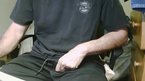 Snapshot of stevo69697 chatting on 10-13-25, 04:01 Chillguy online show from 10-13-25, 04:01