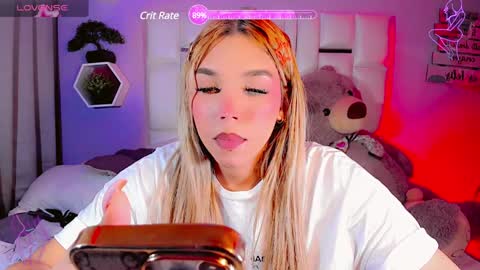 Snapshot of steyseequeen chatting on 02-07-25, 04:48 Steisee Reyes online show from 02-07-25, 04:48