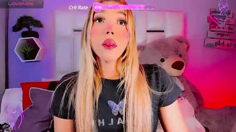 Snapshot of steyseequeen chatting on 02-09-25, 09:28 Steisee Reyes online show from 02-09-25, 09:28
