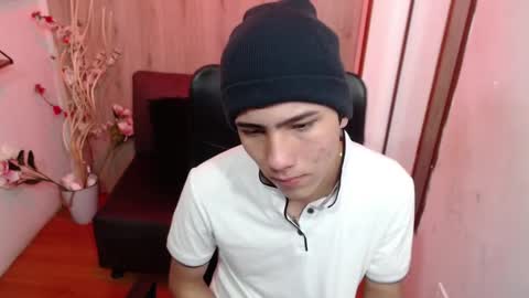 Snapshot of stich_23 chatting on 02-12-26, 12:44 Stich online show from 02-12-26, 12:44