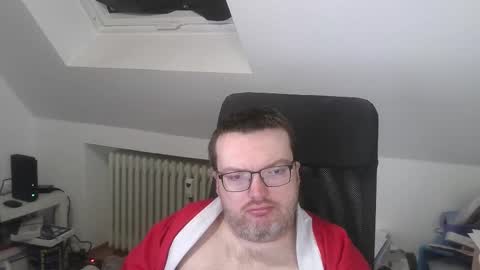 Oliver online show from 12-19-25, 07:15