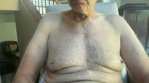 Snapshot of stillbad2 chatting on 10-09-25, 06:17 Stillbad2 online show from 10-09-25, 06:17