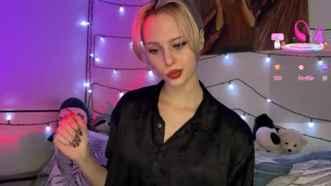 Snapshot of stillsweety chatting on 03-11-26, 04:35 stillsweety online show from 03-11-26, 04:35