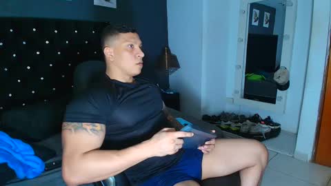 Snapshot of stily_santos_ chatting on 09-14-25, 03:16 stily online show from 09-14-25, 03:16