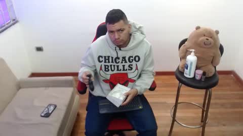 friends online show from 12-01-24, 08:31