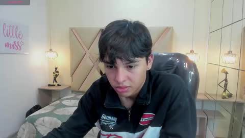 Stiwen online show from 12-16-25, 07:41