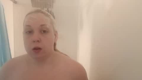 Snapshot of stoned2dabones666 chatting on 09-16-25, 05:47 Haily online show from 09-16-25, 05:47