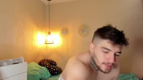 Snapshot of stoneepaul chatting on 01-26-25, 05:23     --free-- online show from 01-26-25, 05:23