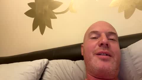 Snapshot of stoodley22 chatting on 02-18-26, 04:03 Stoodley22 online show from 02-18-26, 04:03