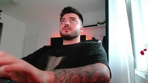 Snapshot of stoulmeu chatting on 03-29-26, 01:11 Jack online show from 03-29-26, 01:11