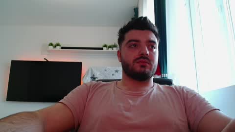 Snapshot of stoulmeu chatting on 04-01-26, 02:03 Jack online show from 04-01-26, 02:03