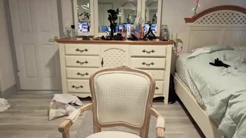 str8whiteboy21 online show from 12-13-25, 08:14