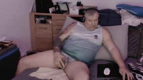 Stranger online show from 10-07-25, 04:20